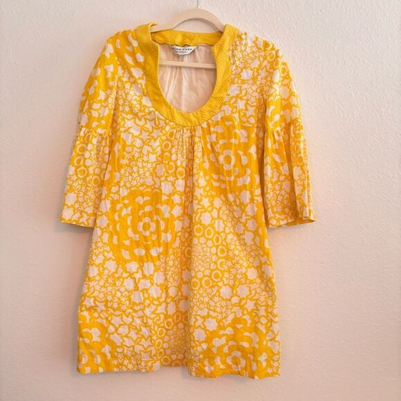 TRINA TURK YELLOW SPRING BOHEMIAN STYLE DRESS SZ 2 - Picture 1 of 4